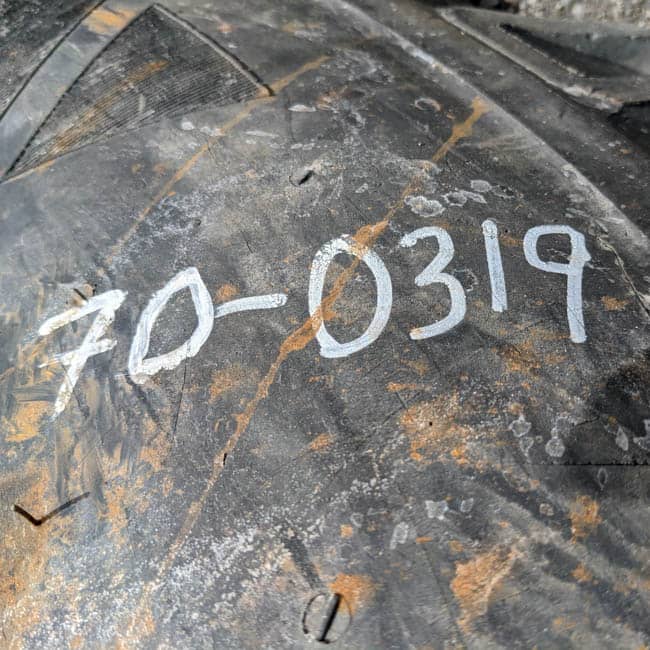 Used TIRE 70-0319 2
