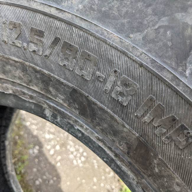 Used TIRE 70-0323 5