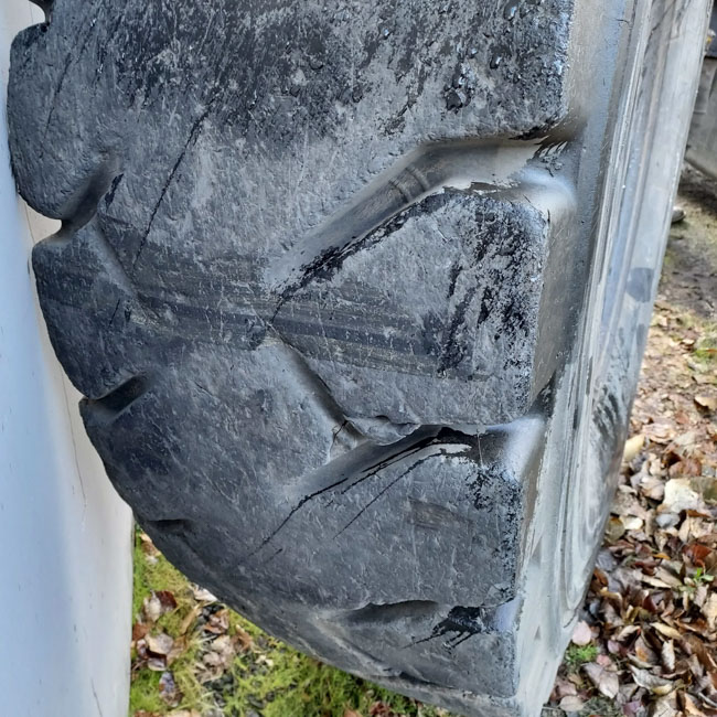 Used TIRE 70-0331 4