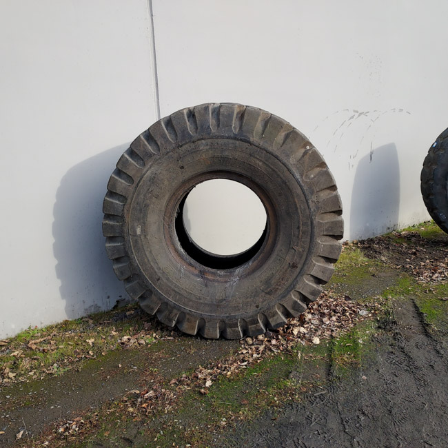 Used TIRE 70-0342 4