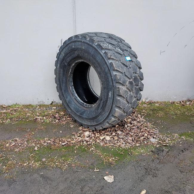 Used TIRE 70-0345