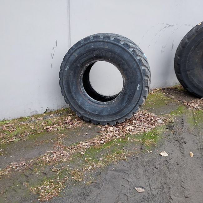 Used TIRE 70-0345 4