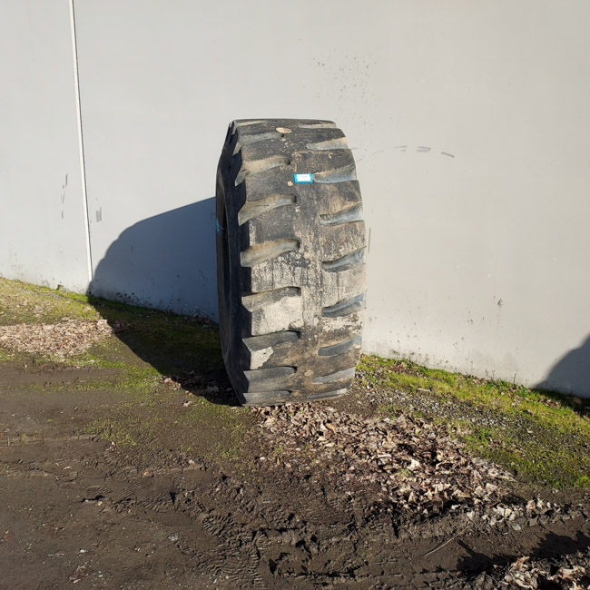 Used TIRE 70-0349 3