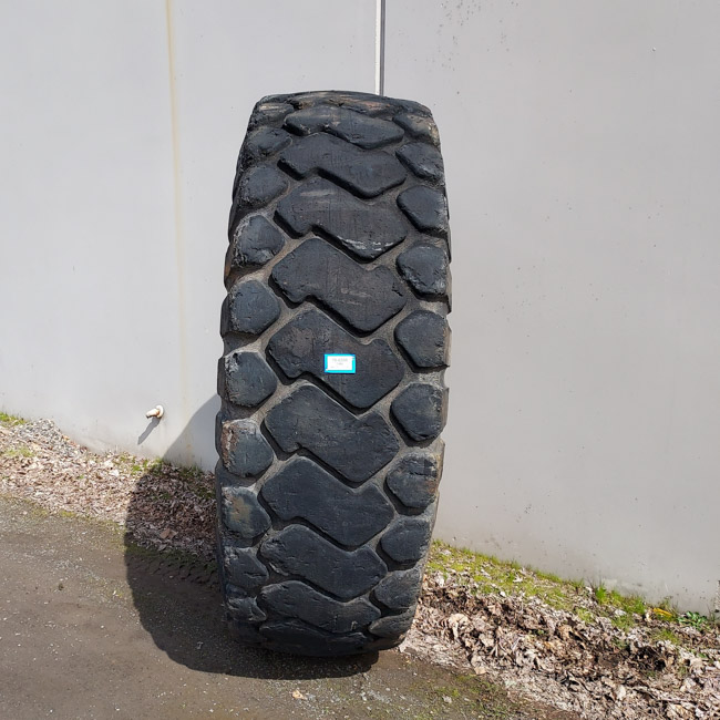 Used TIRE 70-0358 3