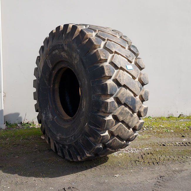 Used TIRE 70-0359 4