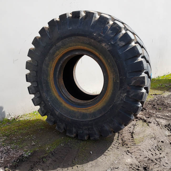 Used TIRE 70-0361