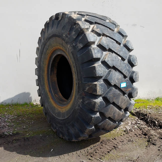 Used TIRE 70-0361 4