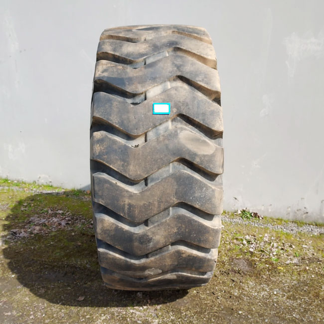 Used TIRE 70-0362 3