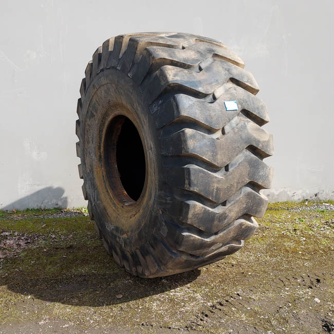 Used TIRE 70-0362 4