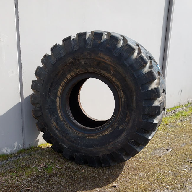Used TIRE 70-0363