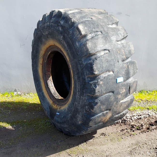 Used TIRE 70-0366