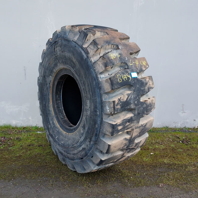 Used TIRE 70-0372