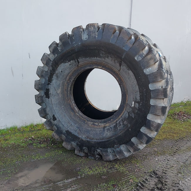 Used TIRE 70-0373 4