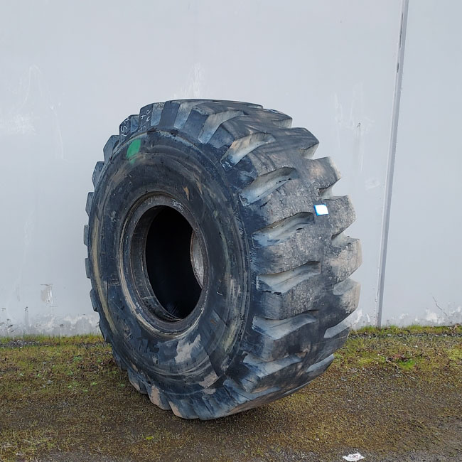 Used TIRE 70-0374