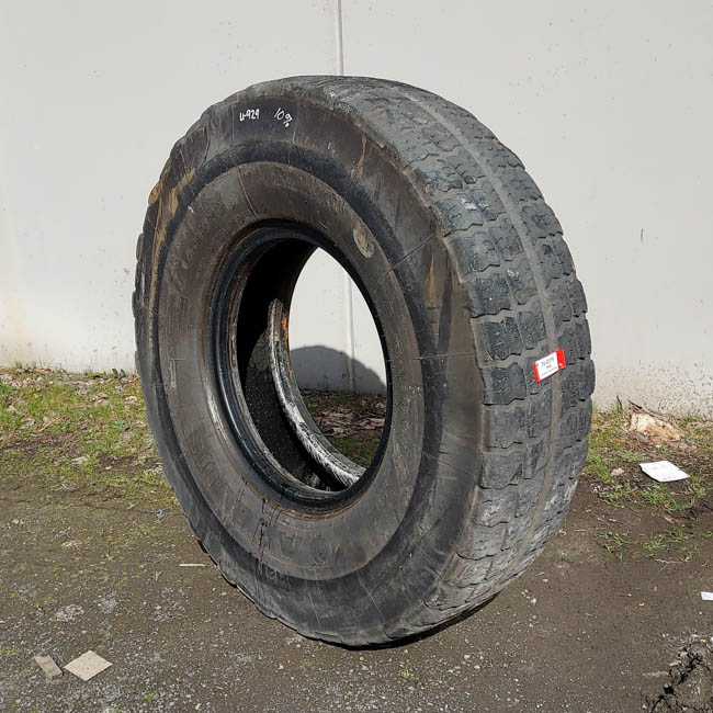 Used TIRE 70-0379