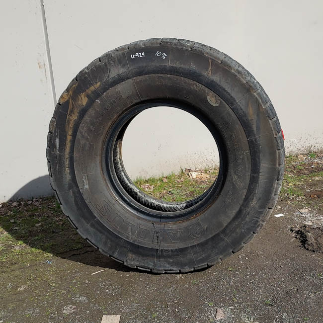 Used TIRE 70-0379 4