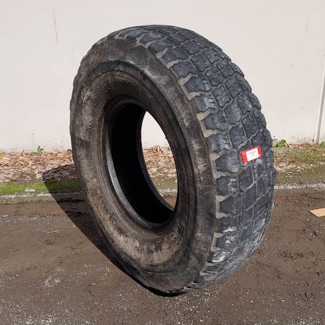 Used TIRE 70-0381