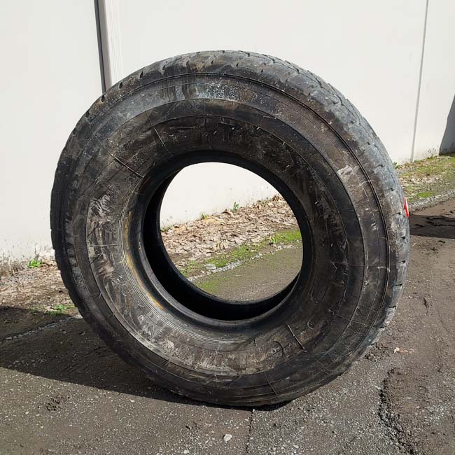 Used TIRE 70-0382 4