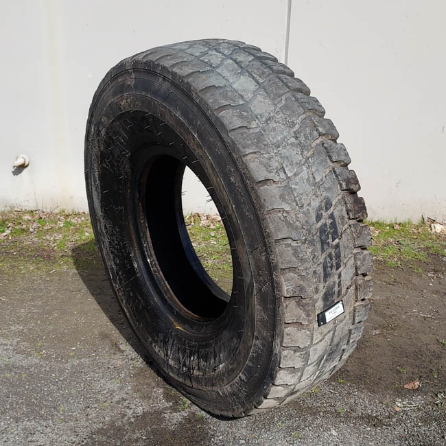Used TIRE 70-0384