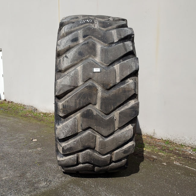 Used TIRE 70-0385 3