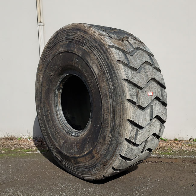 Used TIRE 70-0386
