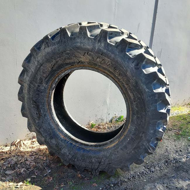 Used TIRE 70-0393 4