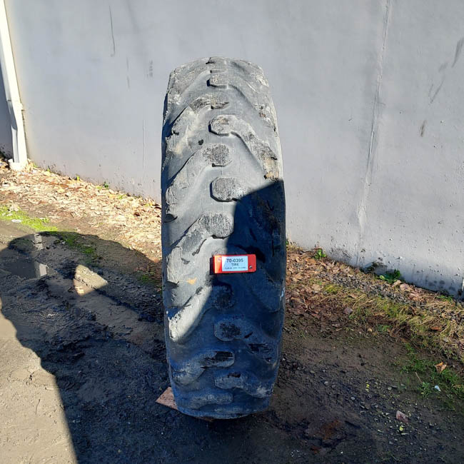 Used TIRE 70-0395 3