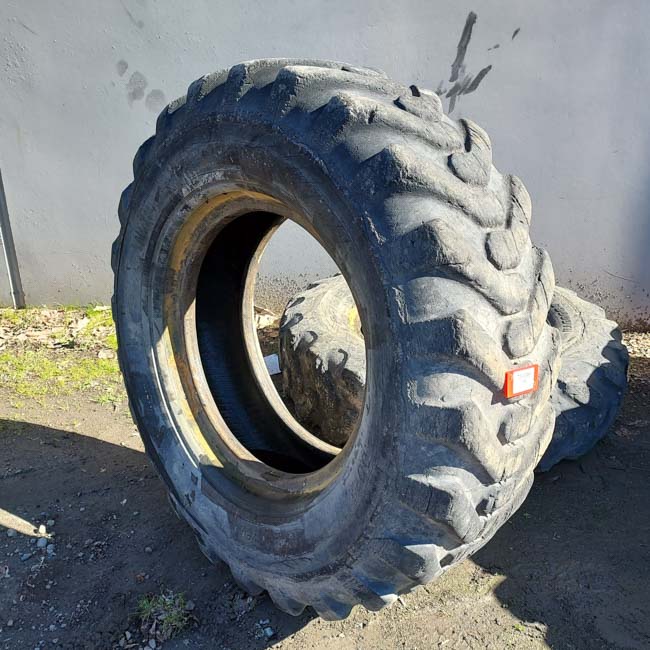 Used TIRE 70-0396