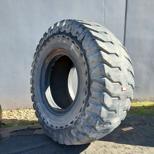 Used TIRE 70-0398