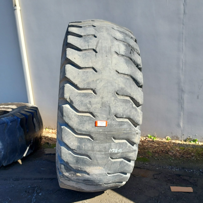 Used TIRE 70-0398 3