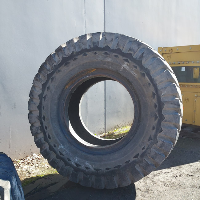 Used TIRE 70-0398 4
