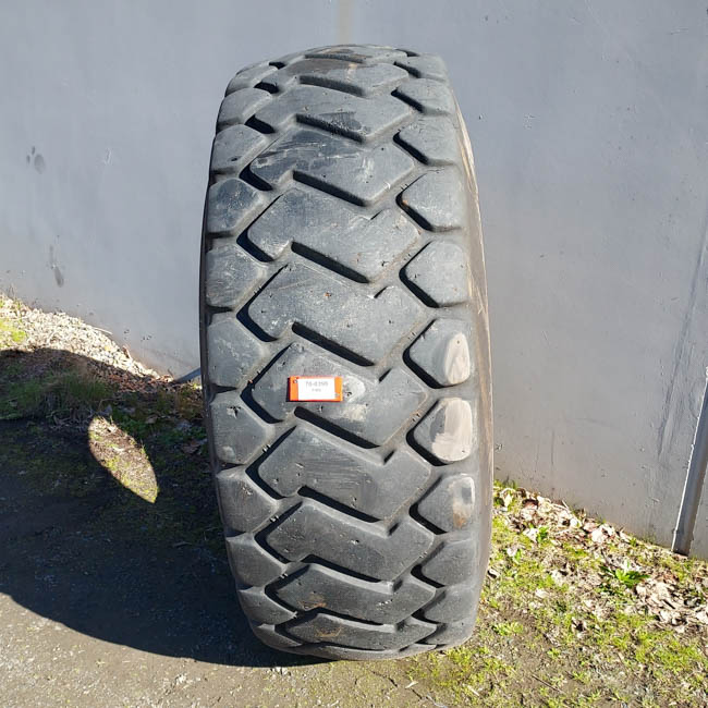 Used TIRE 70-0399 3