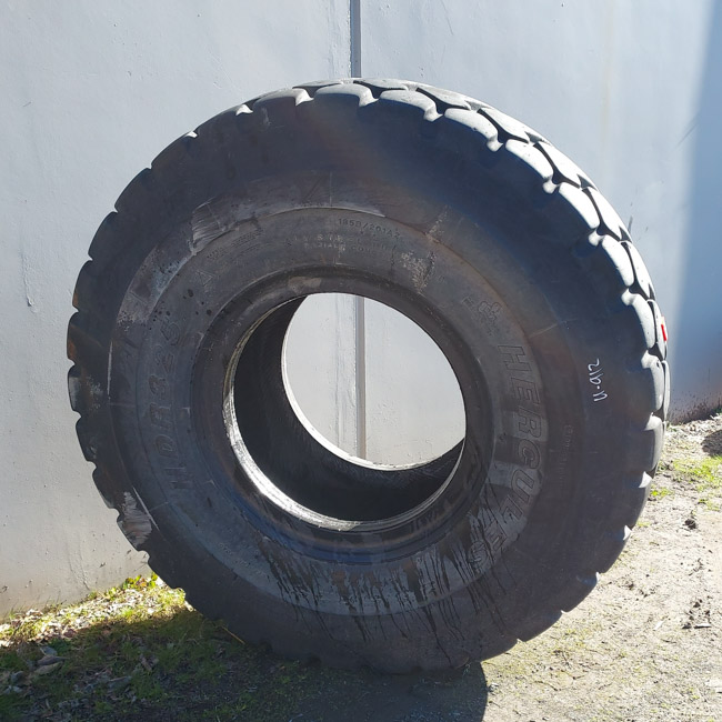 Used TIRE 70-0399 4