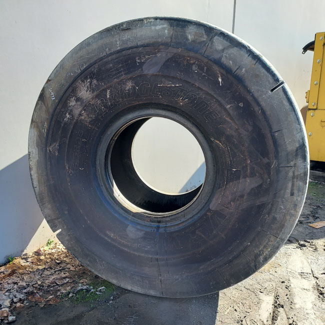 Used TIRE 70-0403 4
