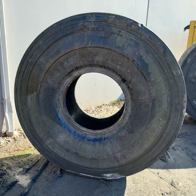 Used TIRE 70-0404 4
