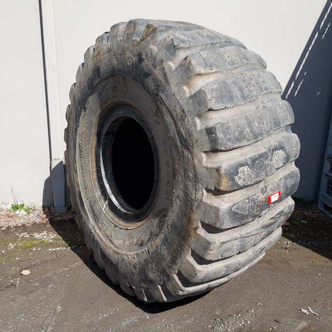 Used TIRE 70-0406