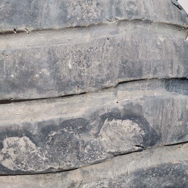 Used TIRE 70-0406 2