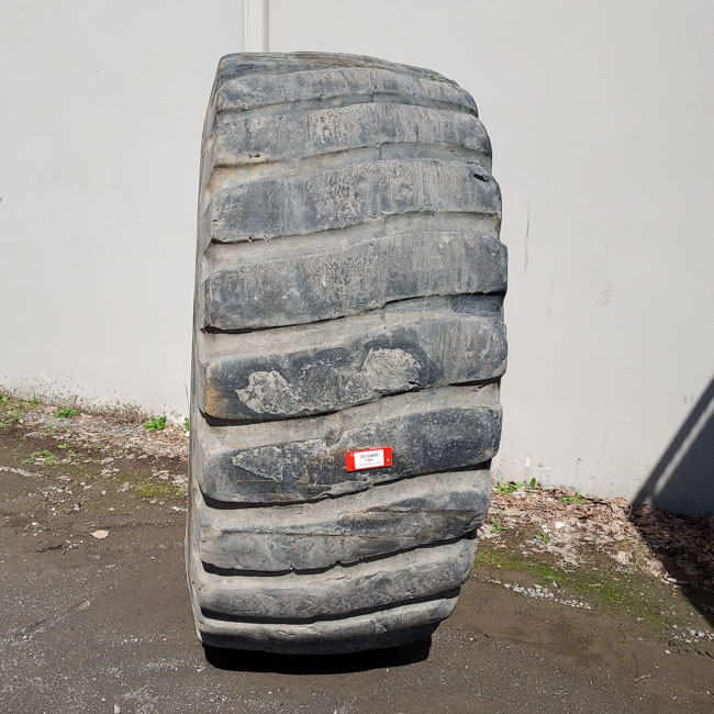 Used TIRE 70-0406 3