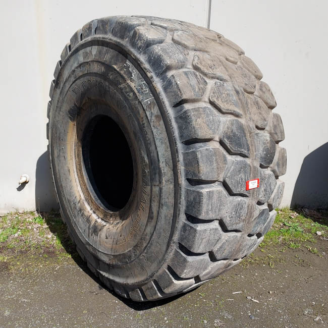 Used TIRE 70-0408