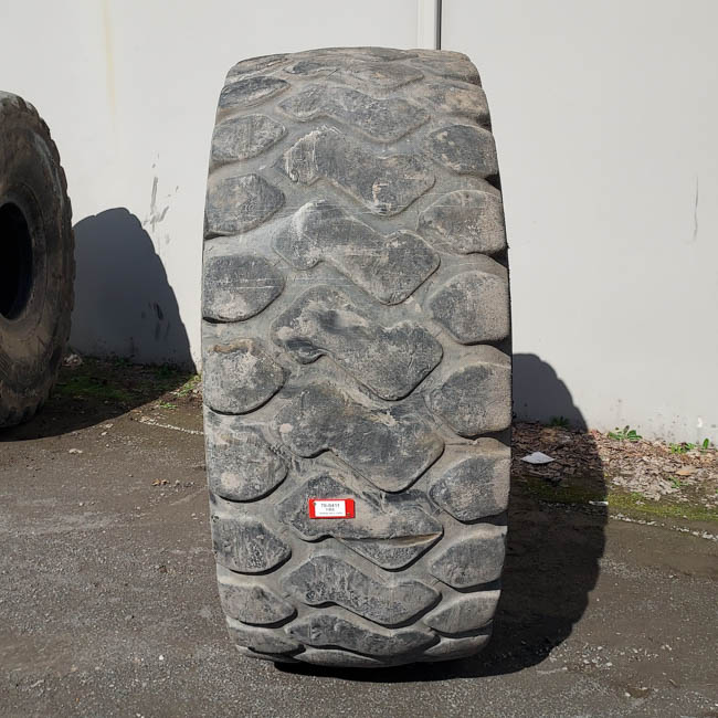 Used TIRE 70-0411 3