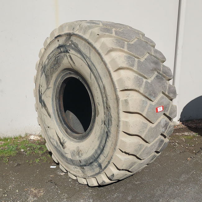 Used TIRE 70-0415