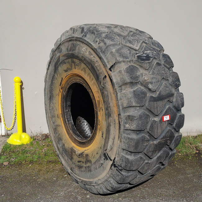 Used TIRE 70-0417