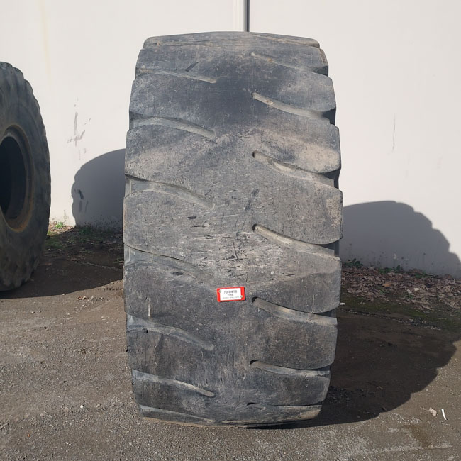 Used TIRE 70-0418 3