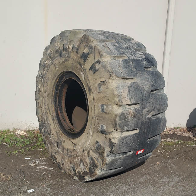Used TIRE 70-0419