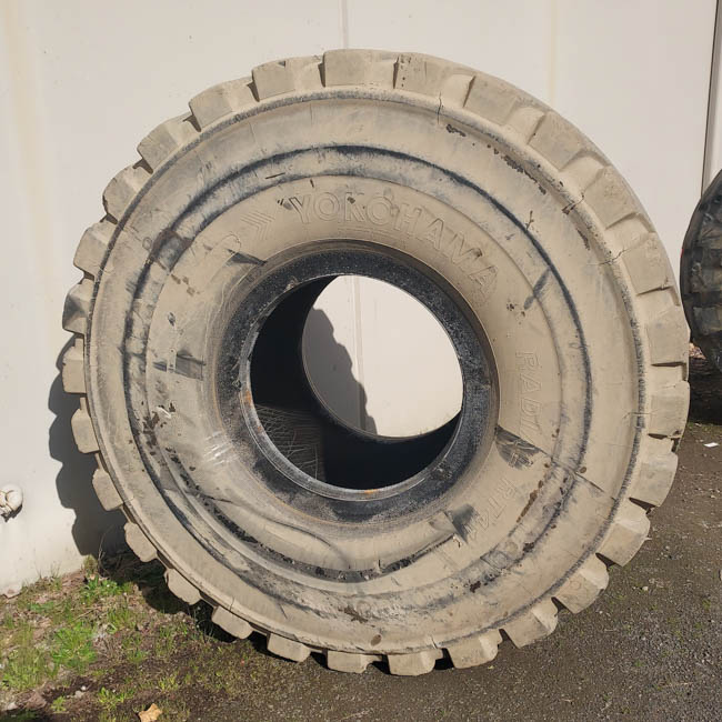 Used TIRE 70-0420 4