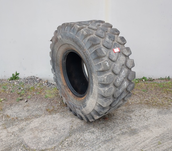 Used TIRE 70-0439