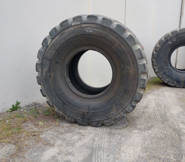 Used TIRE 70-0480 4