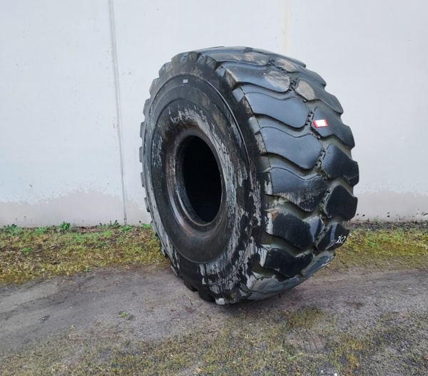 Used TIRE 70-0501