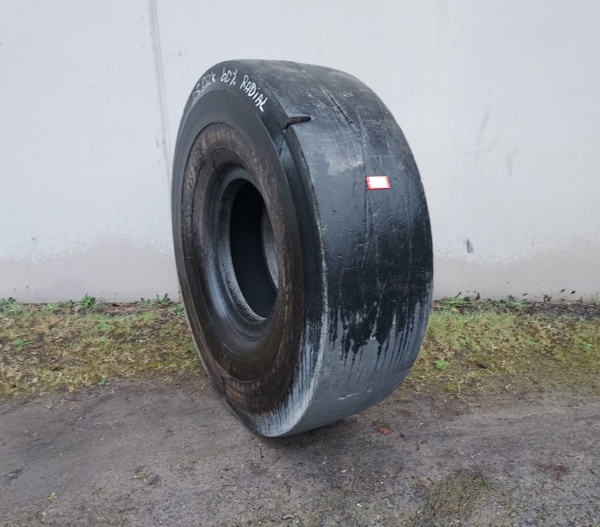 Used TIRE 70-0505