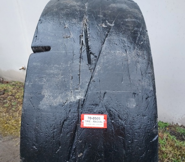 Used TIRE 70-0505 2